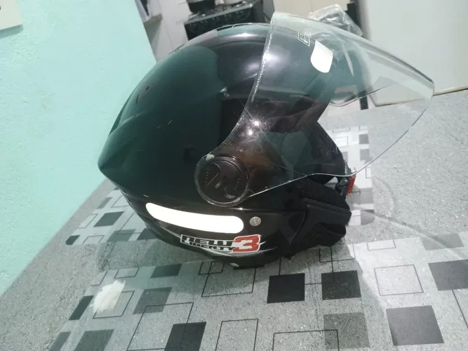 Capacete novo