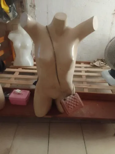 MANEQUINS