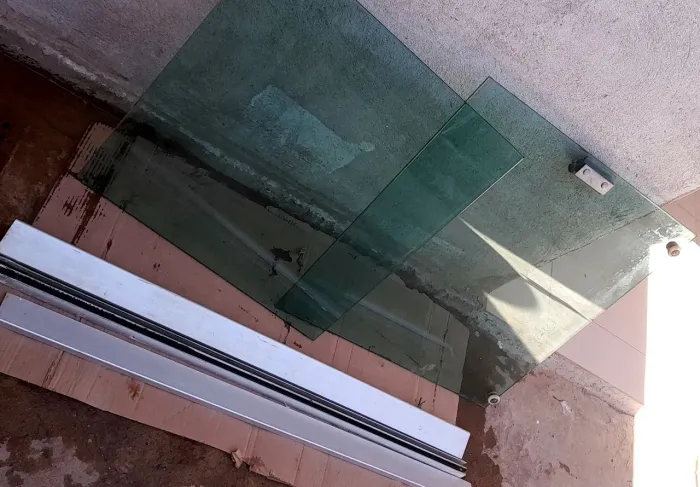Janela blindex 1,0 X 0,70cm 
