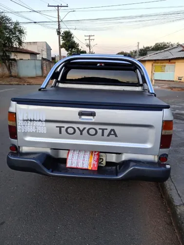 Toyota Hilux CD SRV 4X2 3.0 8V 90cv Diesel 2003