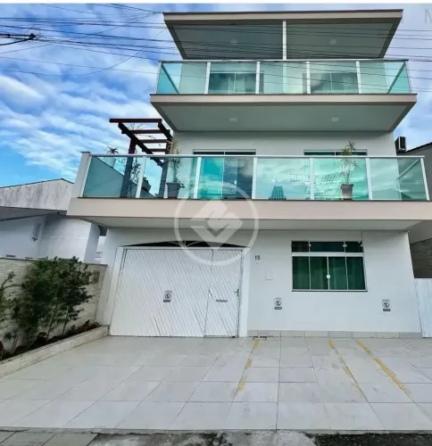 FCS-Prédio À Venda No Centro De Biguaçu Com 9 Imóveis Incluso  Excelente Investimento