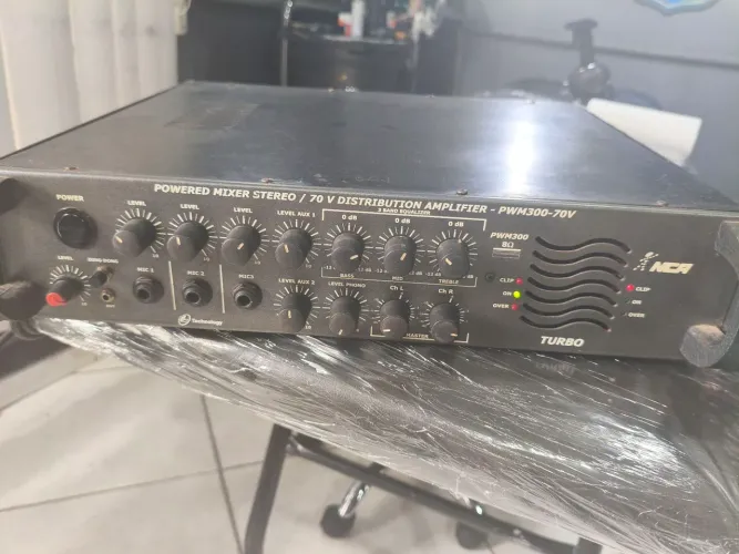 Vendo amplificador NCA 70v
