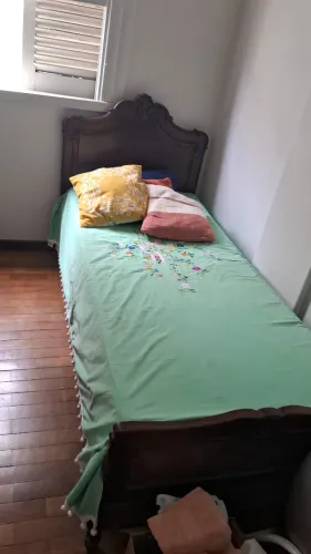 Cama de Solteiro estilo Luiz XV 1.90x0.90x0.50