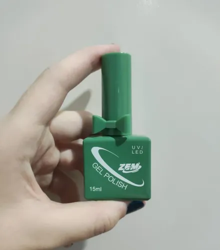 esmalte em gel zem verde