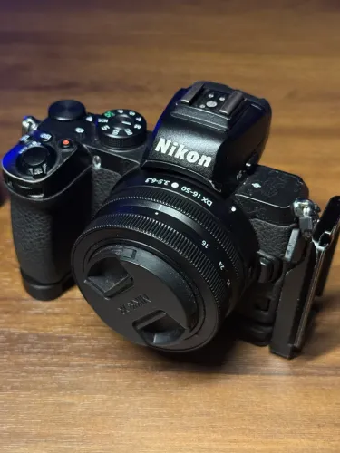 NIKON Z50 COM 3 LENTES