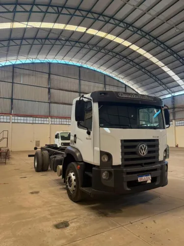 VW/17.230 Constellation 4x2 