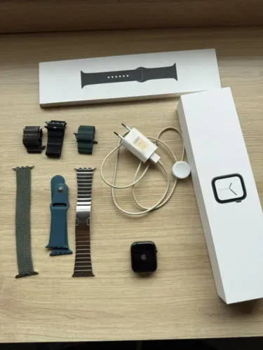 Apple Watch Series 4 - 44 mm | Space Gray | Caixa Original