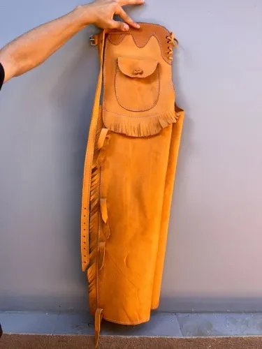 Calça de couro
