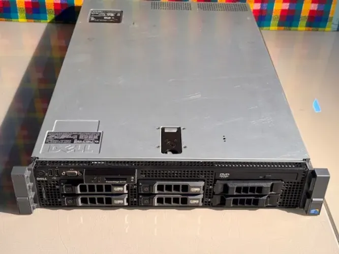 Servidor Dell R710 + 2-Six-core + 128gb ram + 4xHD450gb