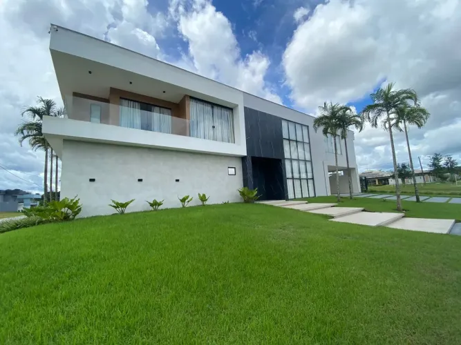 *Alugo em marituba casa em condomínio fechado com 4/ quartos + 4 vagas e pisina