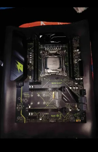 Placa mãe x99 Mr9A PRO + E5 2680 v4