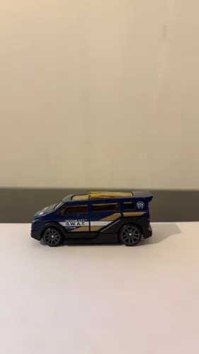 Hot Wheels Fórmula 1 1:64 + Speedbox Gotham City S.W.A.T.
