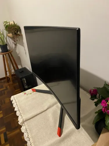 Monitor Gamer Warrior Curvo