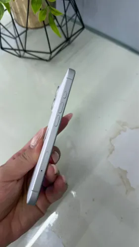 iPhone 16 novo