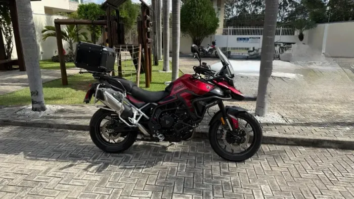Moto Triumph Tiger 900 GT Pró