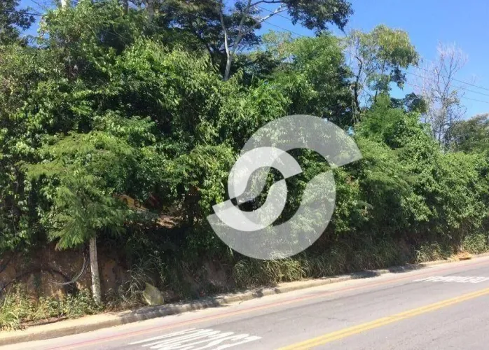 Terreno plano à venda no Engenho do Mato, medindo 546 m² por R$ 350.000 - Engenho do Mato
