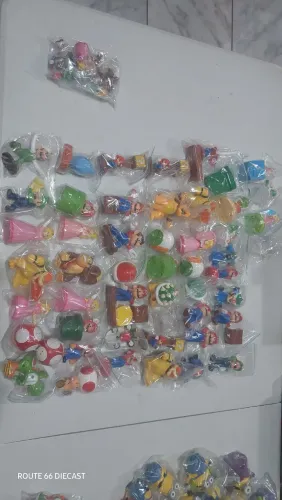 Coleção SUPER MARIO , 51 MINIS VARIADAS
