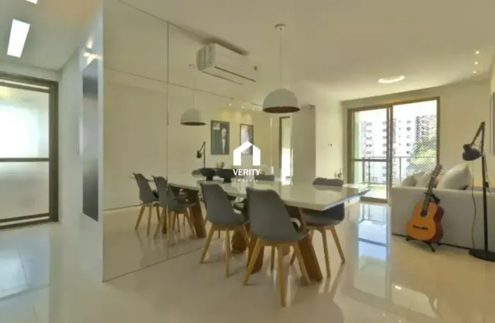 Apartamento de 2 dormitórios, 2 vagas, em condomínio clube Itacorubi