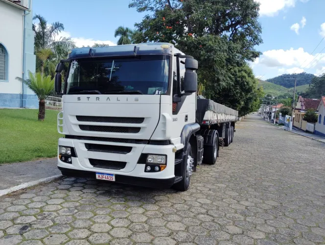 Vendo Iveco muito novo 