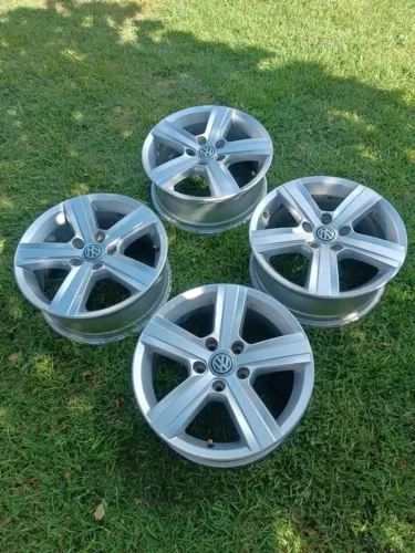 Rodas 16" originais golf mk7