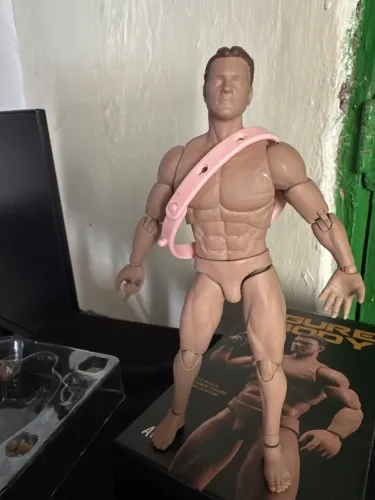 ACTION FIGURE 1/12