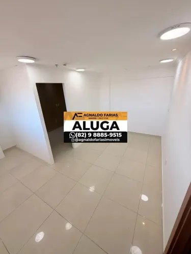 Escritório para aluguel possui 33 metros quadrados em Serraria - Maceió - AL