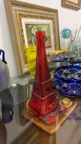 Garrafa vaso torre Eiffel (vidro vermelho)