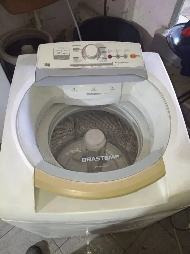 Máquina de lavar funcionando 11kg