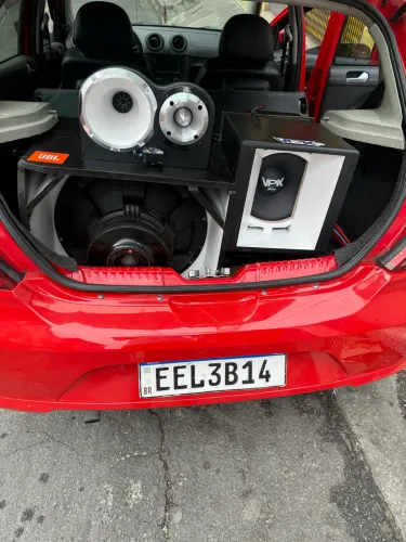 Som automotivo
