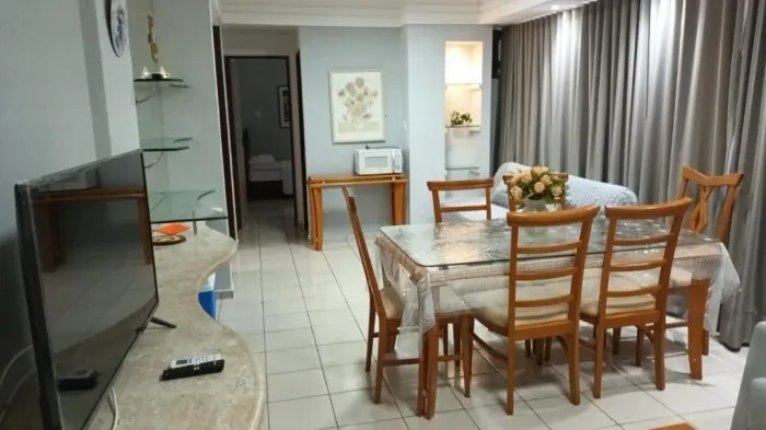 Lindo apto mobiliado com 2 quartos, 100m da praia de Intermares