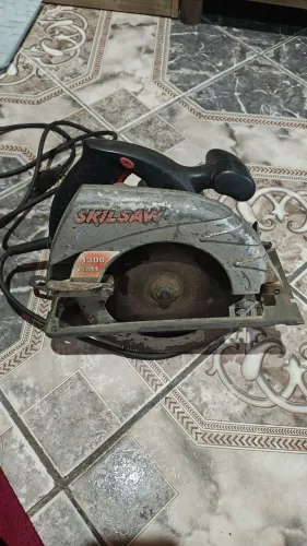 Serra Circular Skil 5300 1300W 220V - Funcional