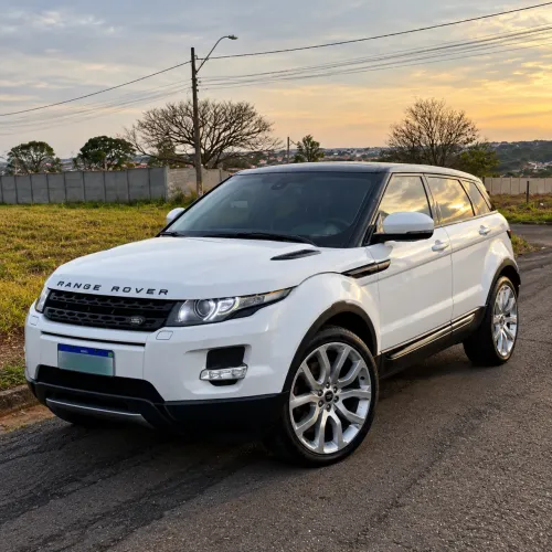 Land Rover Range Rover Evoque Pure 2.0 Aut. 5P 2013