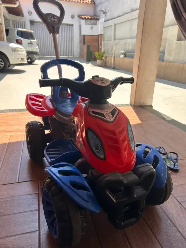 Quadriciclo infantil homem aranha