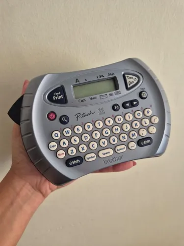 Rotulador Eletrônico Portátil Brother PT-70BM