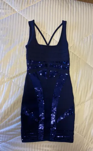 Vestido de Festa Azul Marinho Mestre Kim com Paetês