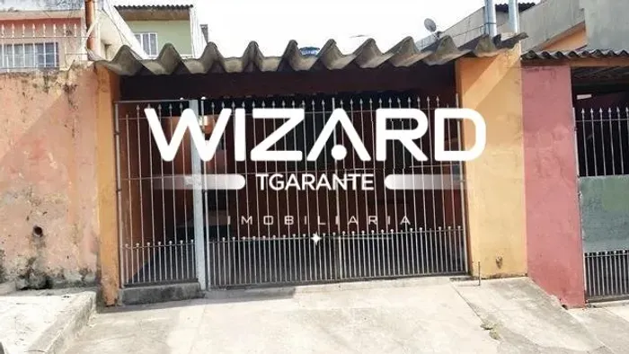 3 Casas em terreno de 250m²