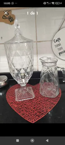 Suqueira e jarra