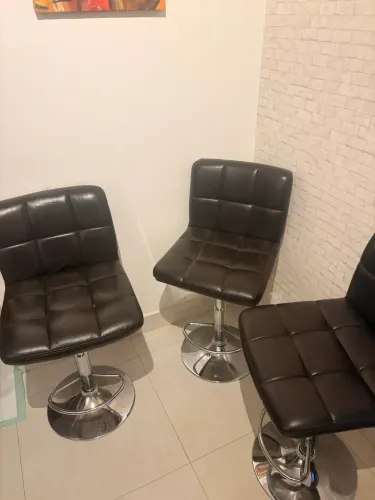 Banqueta Xhzeu Alta Estofada Gomos Marrom