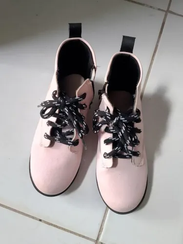 Bota elegante para criança