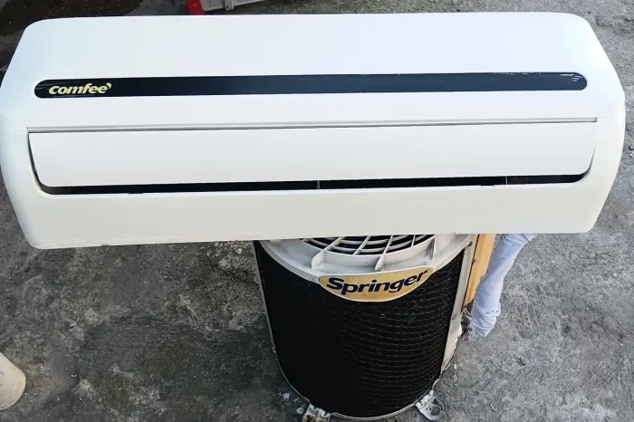 Split 12.000btu manutenção ok