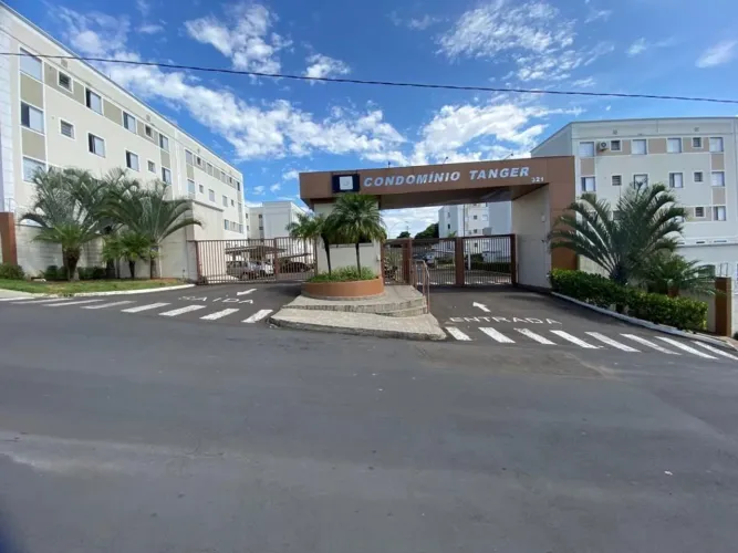 Apartamento mobiliado com 2 dormitórios e 1 vaga à locação no Residencial Marrocos Tanger 