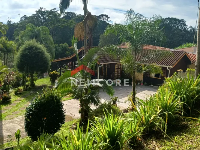 Chácara em Estrada Sem Nome Travessa Estrada Laranjeiras - Palmeiras - Juquitiba/SP