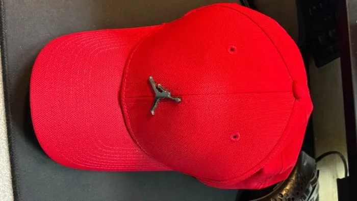 Boné NIKE AIR JORDAN Vermelho Jumpman Metálico Original