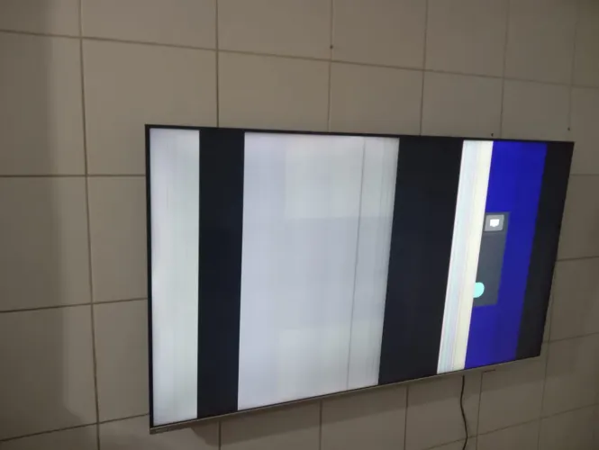 Tv Philips 58 polegadas pra retirada de peças