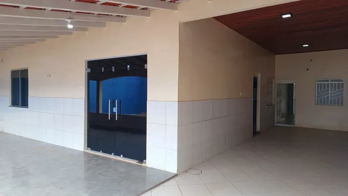 Casa Grande com 3 Quartos no Ca