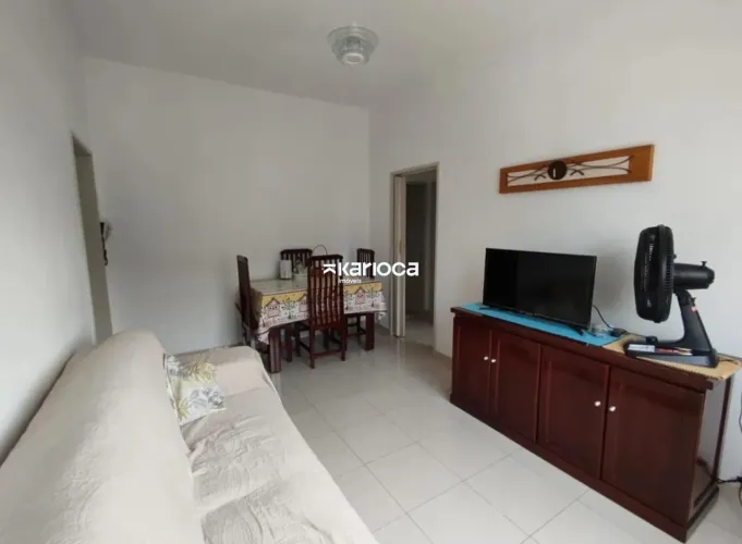 Apartamento reformado  70m²  Rua São Clemente, Botafogo