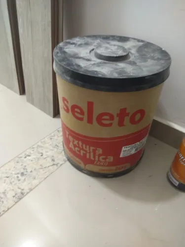 Barrica de textura rústica cor branca 