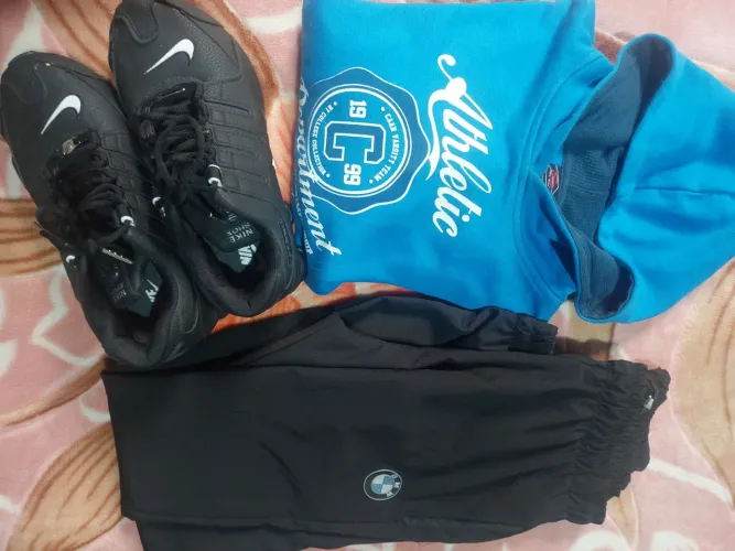Kit moleton com capuz P calça P/M tênis 39