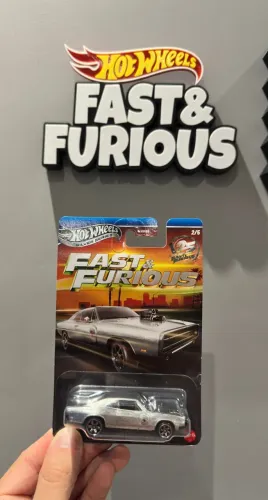 Hot Wheels - 1970 Dodge Charger R/T 25th Anniversary - Velozes e Furiosos