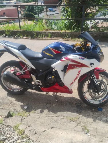 Moto CBR 250r